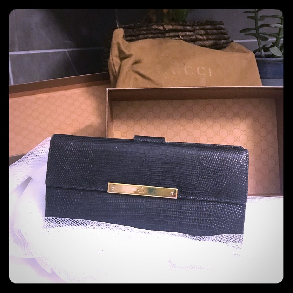 Black Gucci Wallet - Lizard Gold Tone Hardware